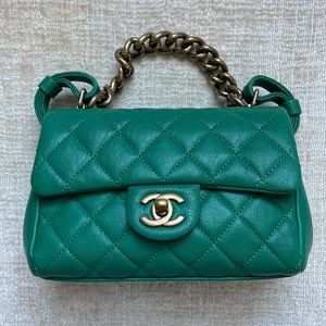 NEW Chanel green sheepskin seasonal mini
